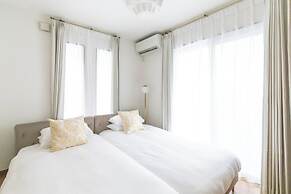 It' ta de ChouChou - Self Check-In Only