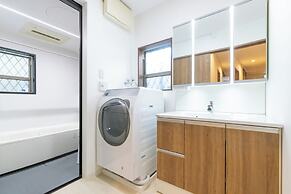 It' ta de ChouChou - Self Check-In Only