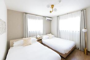 It' ta de ChouChou - Self Check-In Only