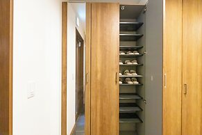 It' ta de ChouChou - Self Check-In Only