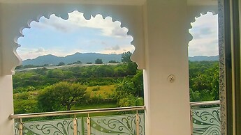 Hotel mountain palace Udaipur