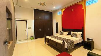 Hotel mountain palace Udaipur