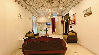 Hotel mountain palace Udaipur