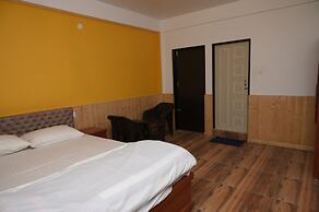 Bayaroo Stay Lamahatta