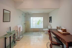 Puri Kedaton Batujimbar Sanur