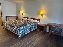 Rama Inn Hotel and RV Park