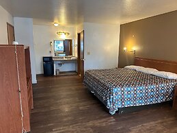 Rama Inn Hotel and RV Park