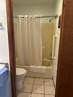 Rama Inn Hotel and RV Park