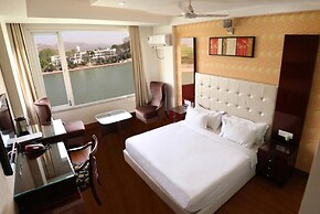 Goroomgo Ganga Exotica Haridwar