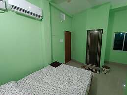 Goroomgo Grand Inn lodge Puri