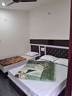 Goroomgo Uniyal Residency Uttarkashi