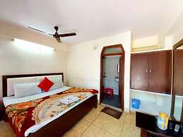 Goroomgo Tourist Inn Jaipur