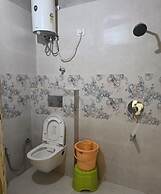 Goroomgo Tourist Inn Jaipur