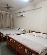 Goroomgo Tourist Inn Jaipur