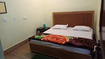 Goroomgo Himalayan View ukhimath