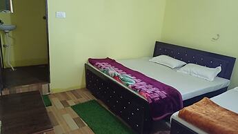 Goroomgo Himalayan View ukhimath