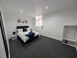 Broad Street, Wolverhampton - 2 Bedroom Apartment