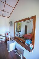 Ella Rawana Den Hotel