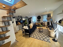 Coventry Cozy Cottage