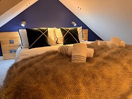 Coventry Cozy Cottage