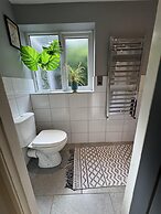 Coventry Cozy Cottage