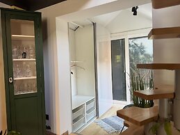 Coventry Cozy Cottage