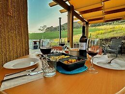Nature Lovers Escape on an Eco-friendly Vineyard