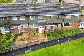 Ranworth House - Holiday Home in Bedford, Sleeps 5