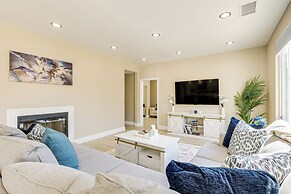 Mtn-view Gem w/ Private Yard: Luxe Beaumont Home