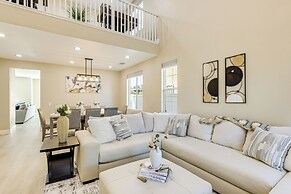 Mtn-view Gem w/ Private Yard: Luxe Beaumont Home