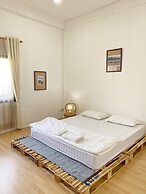 Petit Espace Hostel