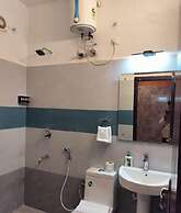 Ganeshwaram Hotel & Restaurant Bhowali