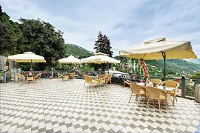 Ganeshwaram Hotel & Restaurant Bhowali