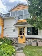 Jaune Hôtel Boutique