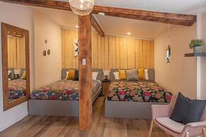 Jaune Hôtel Boutique