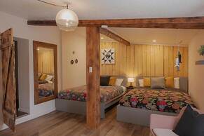 Jaune Hôtel Boutique