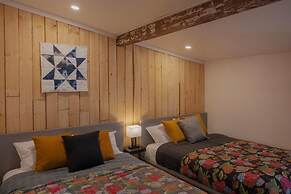 Jaune Hôtel Boutique