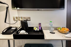 Queens Park Premier London Hyde Park