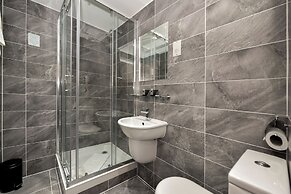 Queens Park Premier London Hyde Park