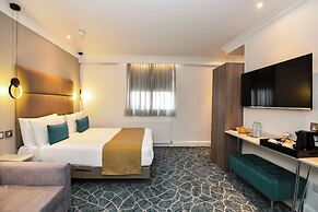 Queens Park Premier London Hyde Park