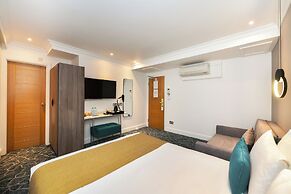 Queens Park Premier London Hyde Park