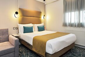 Queens Park Premier London Hyde Park