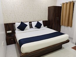 Hotel Ten Eleven Grand