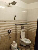 Hotel Ten Eleven Grand