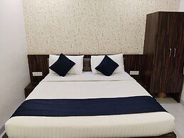 Hotel Ten Eleven Grand