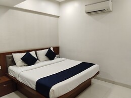 Hotel Ten Eleven Grand