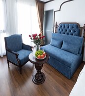 Royal Hotel Me Tri Ha