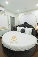 Royal Hotel Me Tri Ha