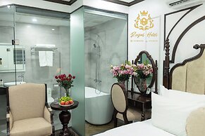 Royal Hotel Me Tri Ha