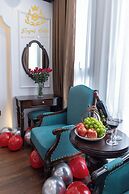 Royal Hotel Me Tri Ha